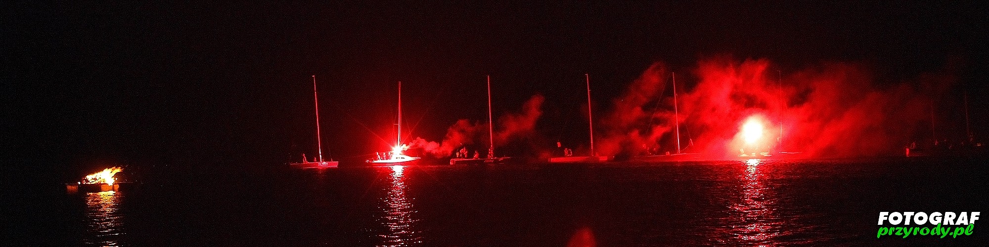 noc świętojańska na jeziorze Olecko